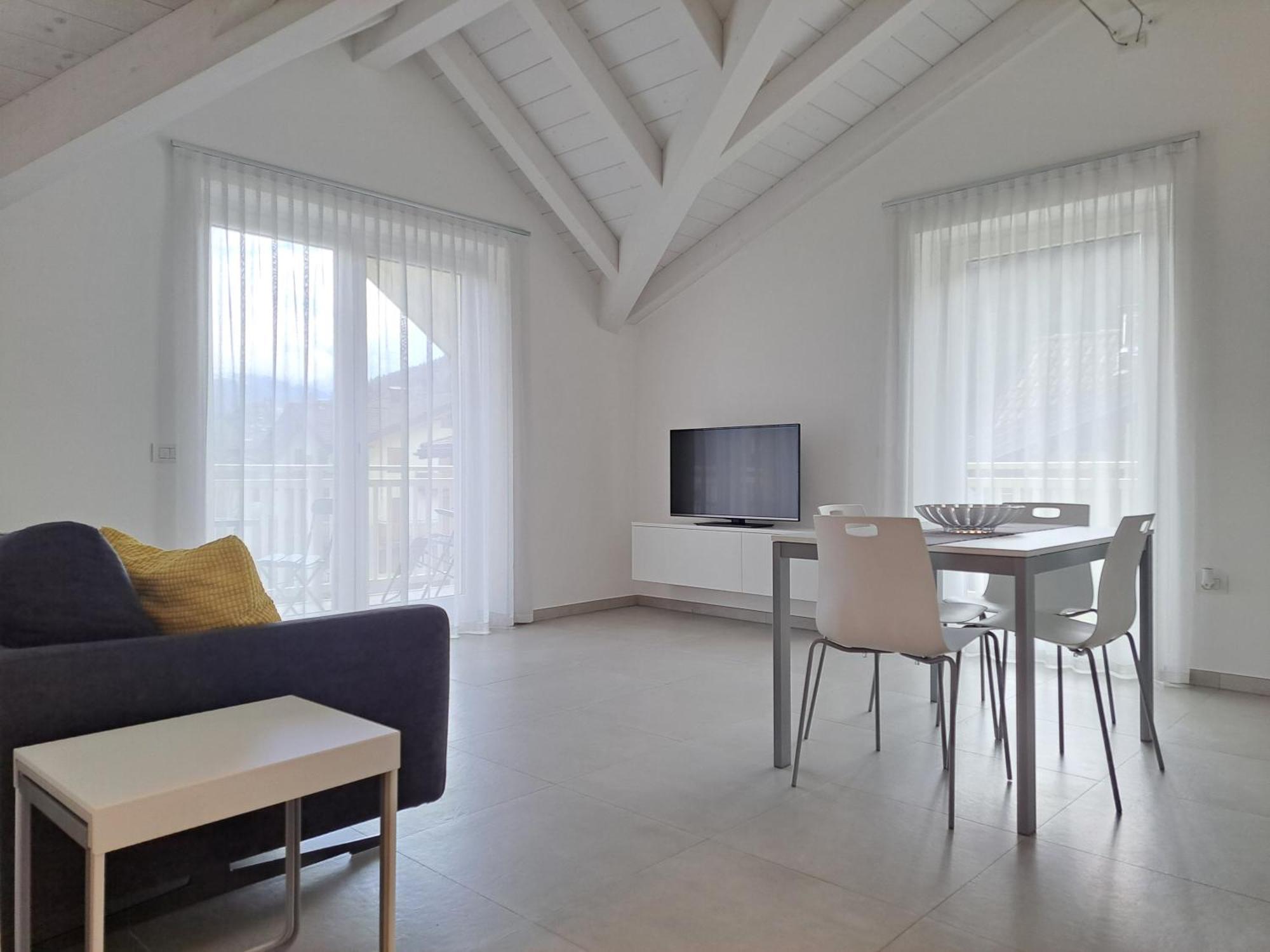 La Mansarda Di Rossella Apartment Pieve Di Ledro Luaran gambar